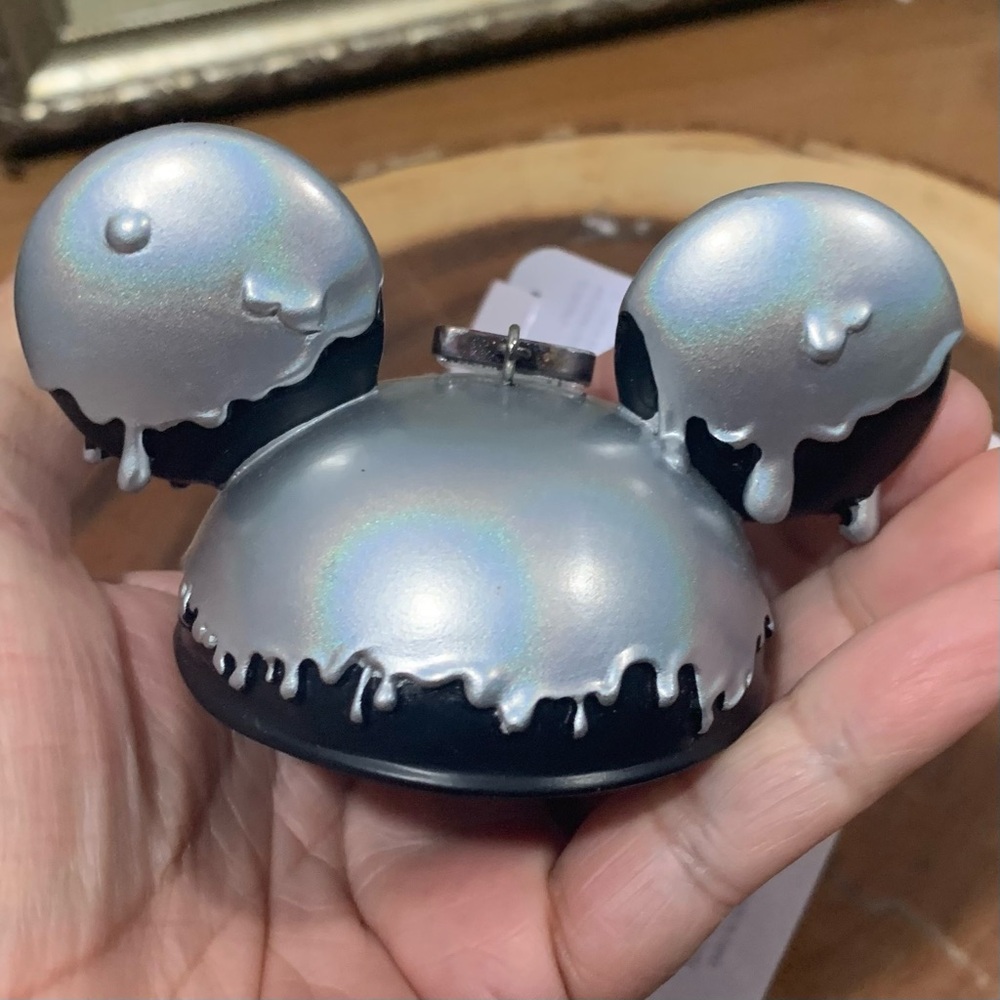 Disney Mickey Ears Hat Ornament - Disney100 - Silver Melting Chocolate NEW - Picture 7 of 7